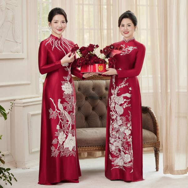 Mẫu áo dài giúp mẹ trẻ trung hơn trong ngày cưới của con 